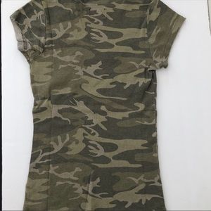 Von Dutch Camo Ribbed Tee